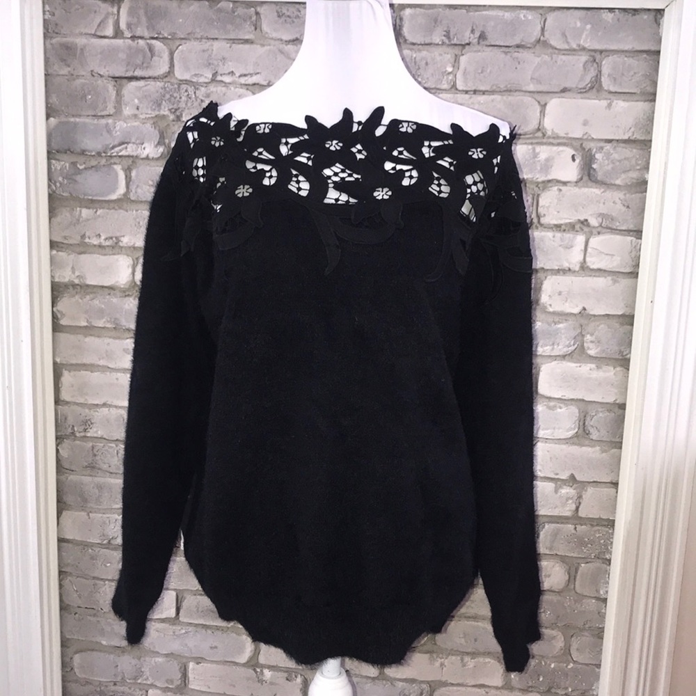 FLORAL ILLUSION BOAT NECK SWEATER BLACK SIZE L